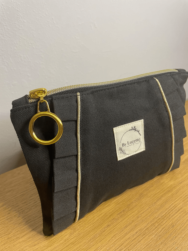 Petite trousse à volants Noir