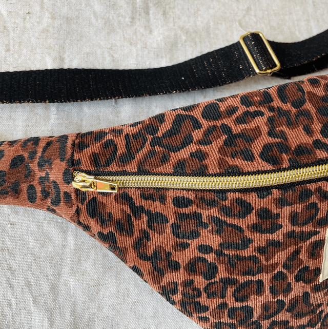 Sac banane velours léopard S