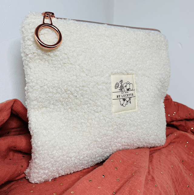 Petite pochette sherpa écrue