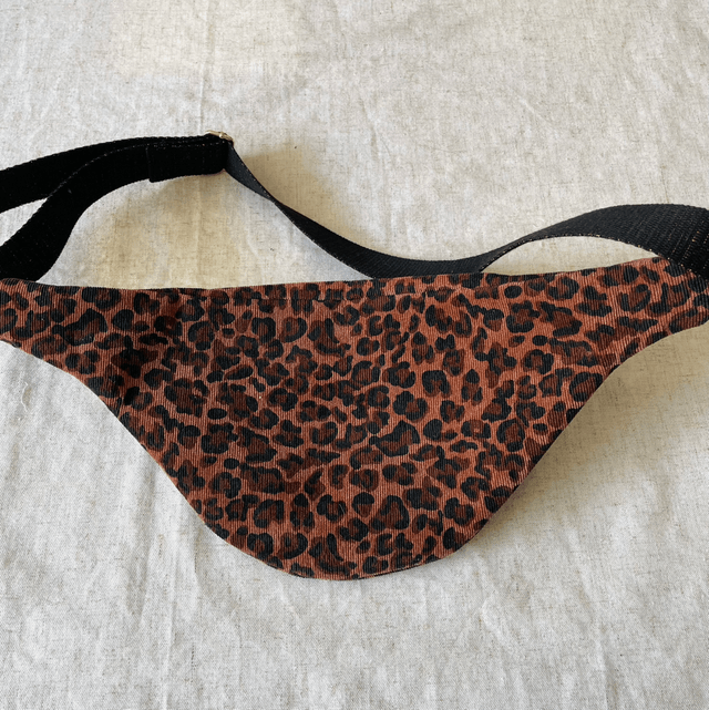 Sac banane velours léopard S