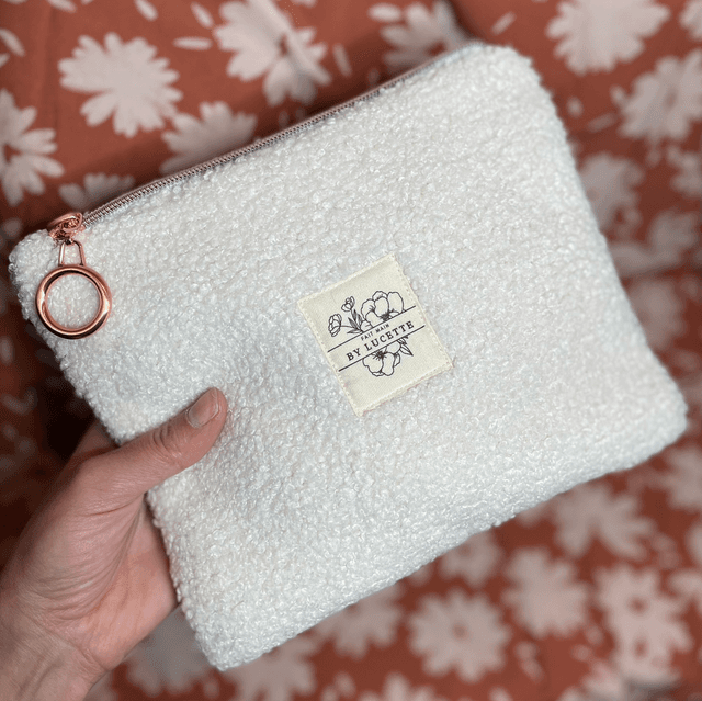 Petite pochette sherpa écrue